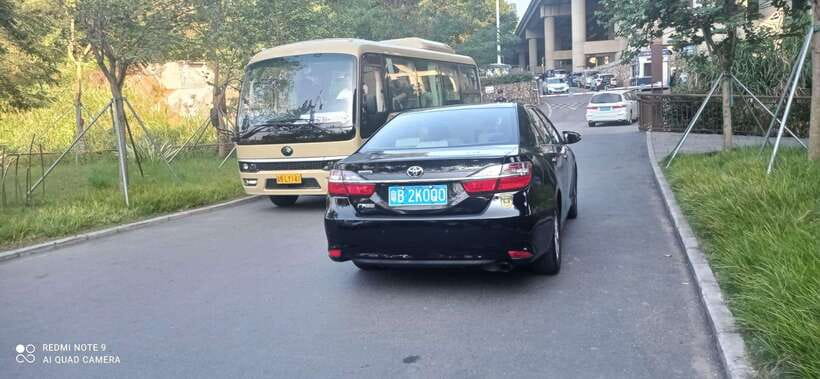 1 day Car Hire in Shenzhen with Driver (10 hours) - A private way to cross from Hong Kong into Shenzhen