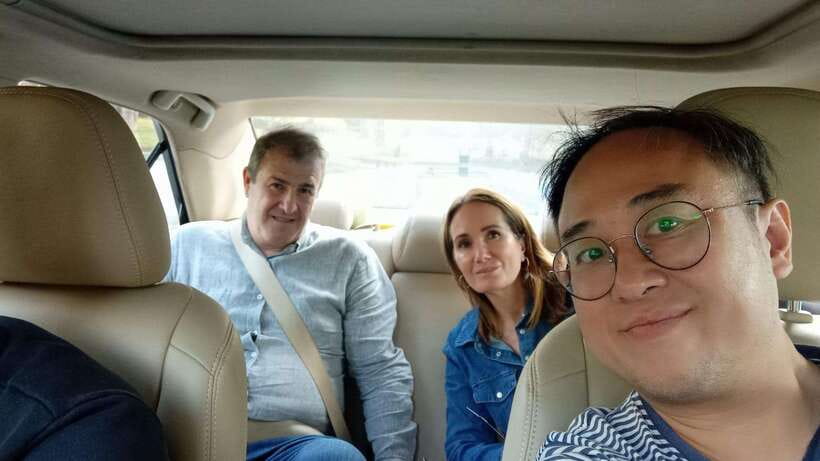 1 day Car Hire in Shenzhen with Driver (10 hours) - Building a useful Shenzhen day