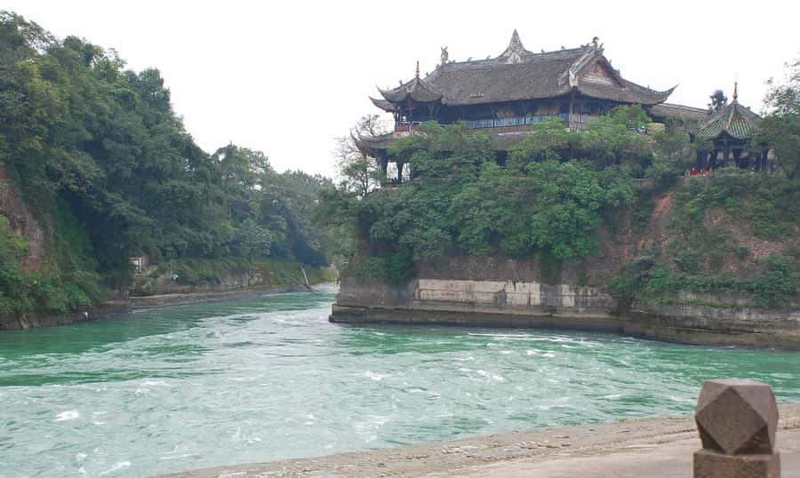 1-Day Mount Qingcheng and Dujiangyan Irrigation System Tour - Mount Qingcheng, the Taoist mountain