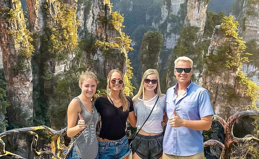 2-Day Avatar Mountain, Glass Bridge, and Mt. Tianmen Tour - Day one: the Bailong Elevator and Yuanjiajie peaks