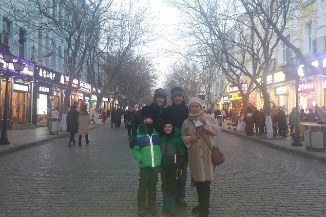 2-Day Harbin City Private Tour in Your Way in Winter Season - Stalin Park and the Songhua River shore