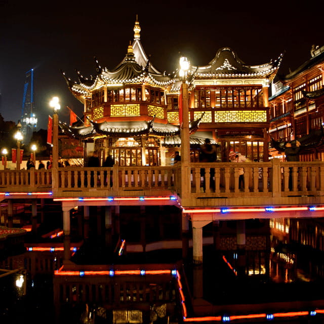 2 Day Private Shanghai Skyline to Watertown & Suzhou Garden - The Bund in 40 minutes