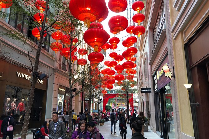 4-Hour Private Hong Kong Layover Tour - Aberdeen Fishing Village and life on the water