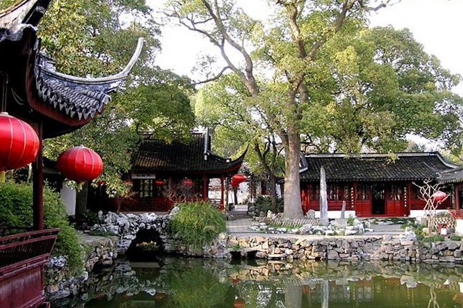 4-Hour Private Shanghai City Tour with Old and New Highlights - Yu Garden: Traditional Design in a Busy District