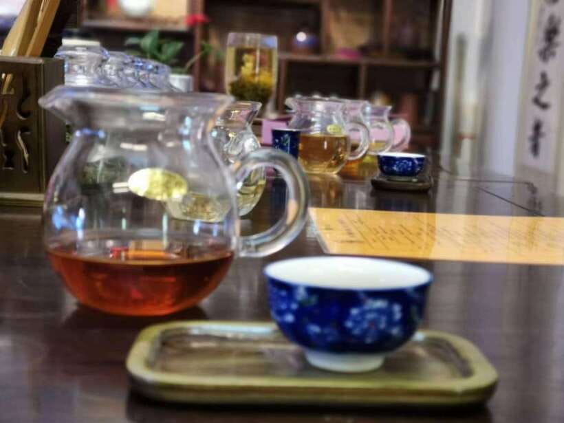 4-Hour Shanghai Best Garden and Temple Tour with Tea Tasting - Why this four-hour Shanghai tour works