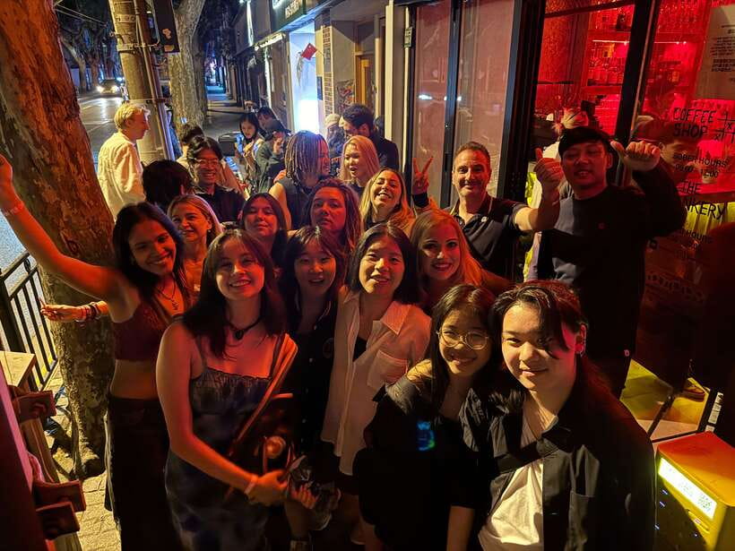 4-Hour Shanghai Pub Crawl (bars & nightclub hopping) - Side Bar and the First 40 Minutes
