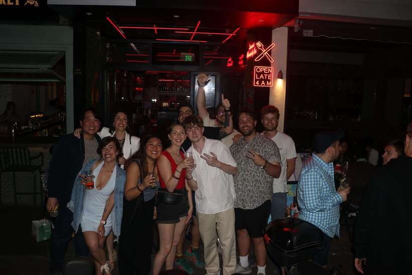 4-Hour Shanghai Pub Crawl (bars & nightclub hopping) - Transport, Timing, and Simple Preparation