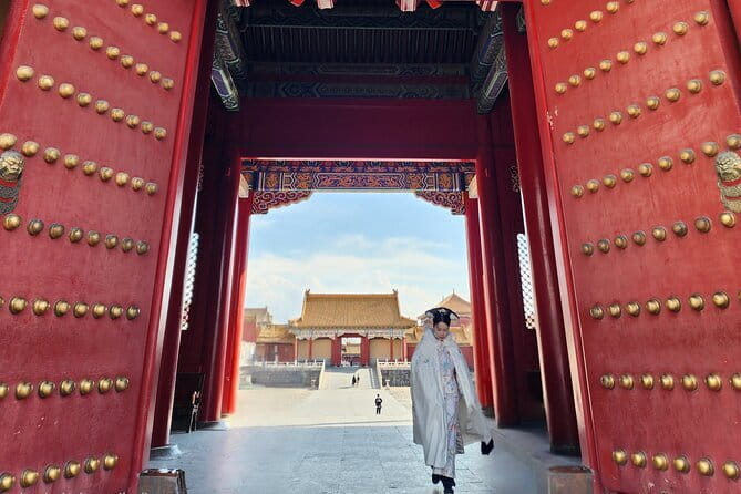4-Hour Small Group Tour to Forbidden City with Entry Tickets - What the $15 price really gives you