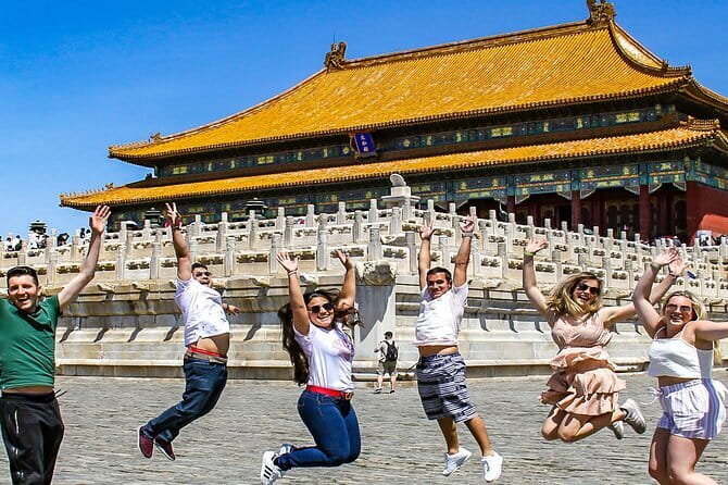 4-Hour Small Group Tour to Forbidden City with Entry Tickets - Entering the Forbidden City through the Meridian Gate