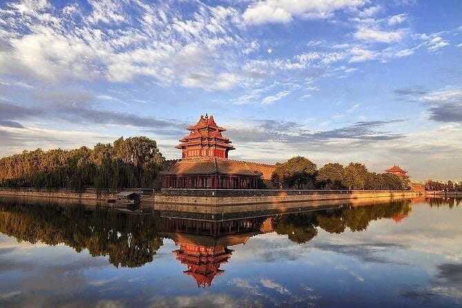 4-Hour Small Group Tour to Forbidden City with Entry Tickets - Tiananmen Square: important, but not always quick