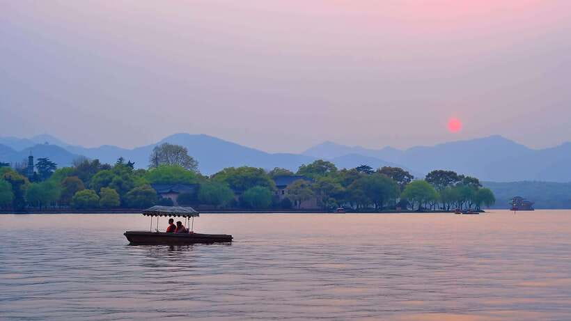 7 hours Hangzhou Tour Itinerary - What the private car changes
