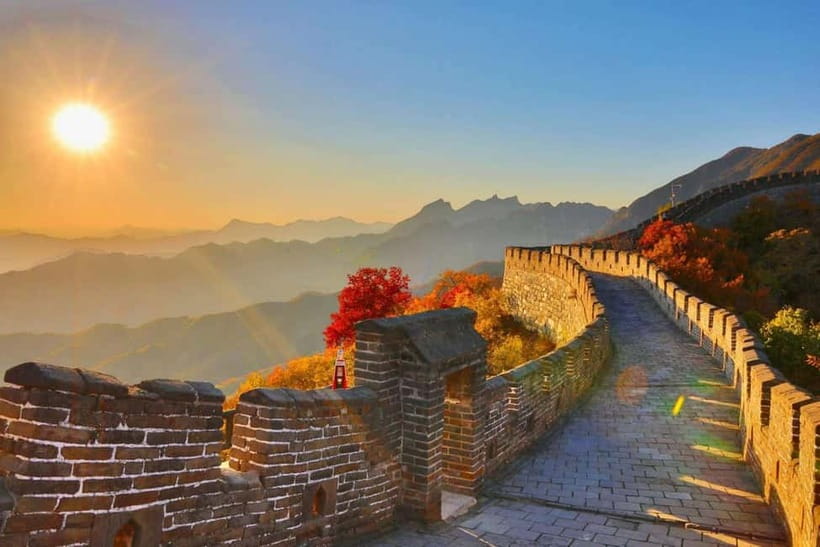 Afternoon Sightseeing Bus Guided Tour to Mutianyu Great Wall - Guides who make the difference