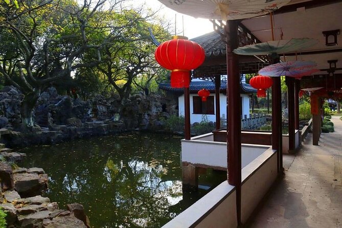 All-inclusive Half-day Private Tour To Zhujiajiao Water Town - Seeing Zhujiajiao by boat