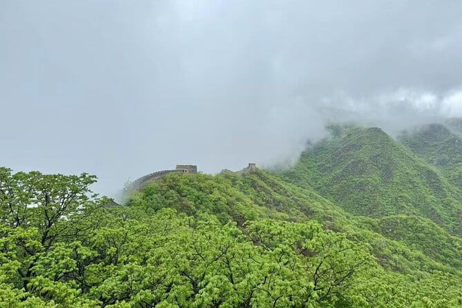 All-inclusive Private Day Tour to Mitianyu Great Wall - Chairlift and toboggan, or cable car