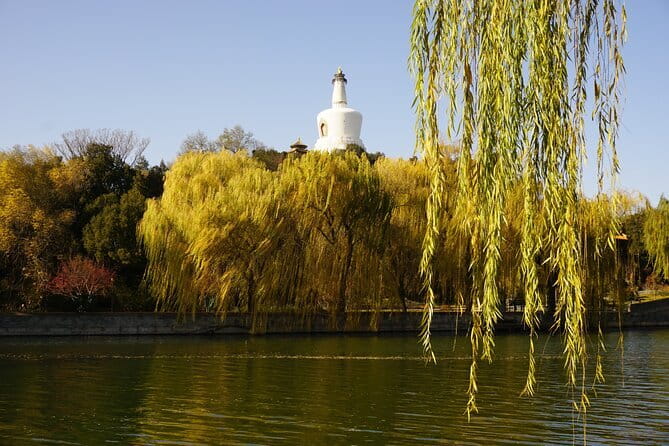All-inclusive Private Day Tour to Mitianyu Great Wall - Linda and Jessica as your local guides