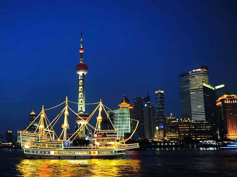 Amazing Shanghai Night Lights:River Cruise &Private Transfer - Seeing Shanghai’s two faces from the river