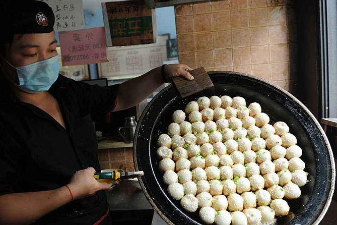 Authentic Local Food Tour in Central Shanghai - Morning, lunch, evening, or late-night departure