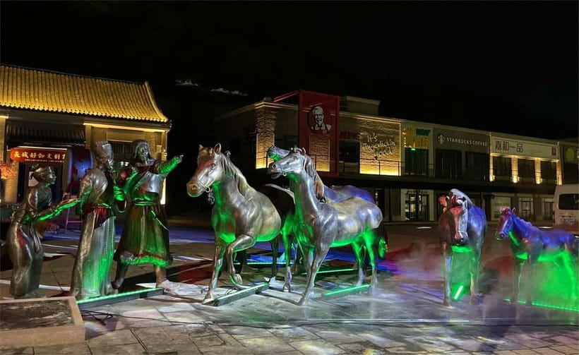 Badaling Great Wall Night Tour+ Light Show + Performance - Arriving at the Great Wall near sunset