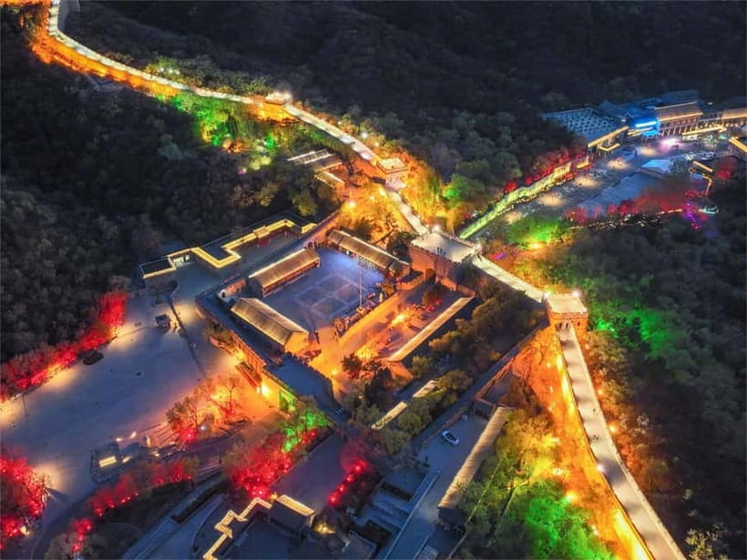Badaling Great Wall Night Tour+ Light Show + Performance - The 1.5-hour ride from Beijing