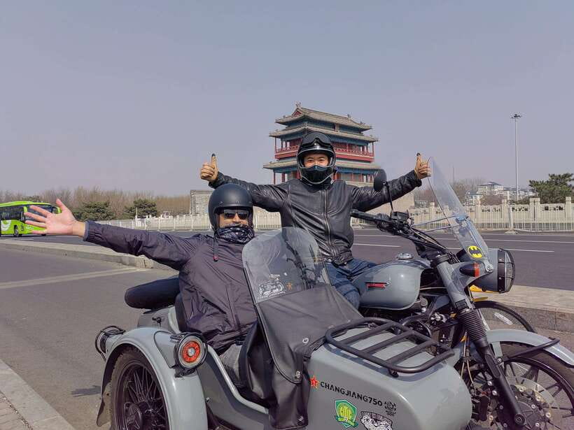 Beijing：Ancient & Modern City Tour by Sidecar(Day/Night) - From old lanes to the Workers’ Sports Complex