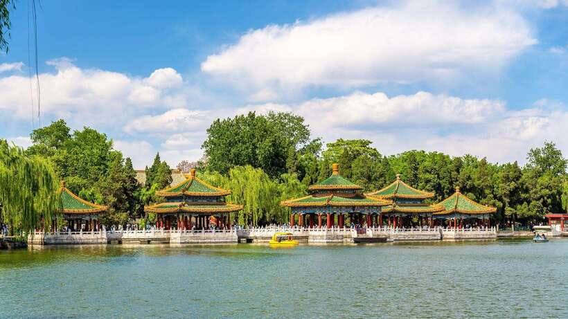 Beijing: Beihai Park Entry Ticket & English PDF Guidebook - Why Beihai Park works well for a half-day