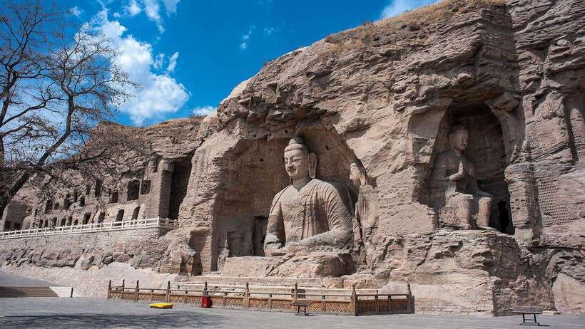 Beijing:Bullet Train Tour to Hanging Temple&Yungang Grottoes - The long road to Yungang Grottoes