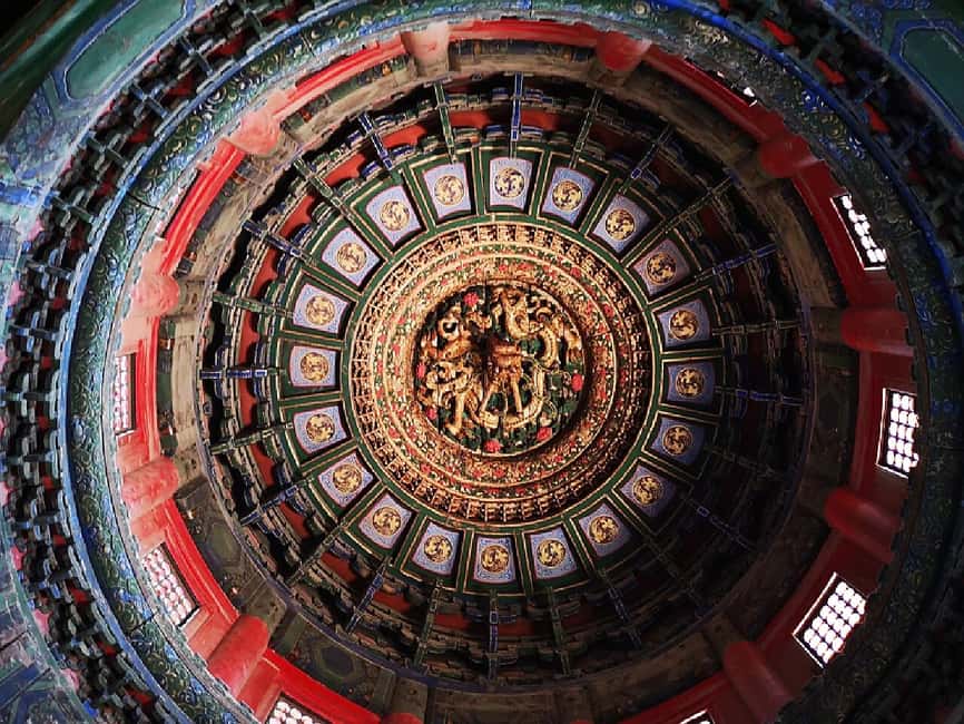 Beijing:Forbidden City Tour w/Traditional Costume Experience - The Summer Palace brings water and garden views