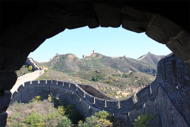 Beijing: Full-Day Small-Group Great Wall Hiking at Jinshanling - What your guide adds to the walk