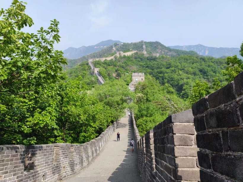 Beijing: Great Wall Hiking Tour from Jiankou to Mutianyu - Lunch comes after the hard work