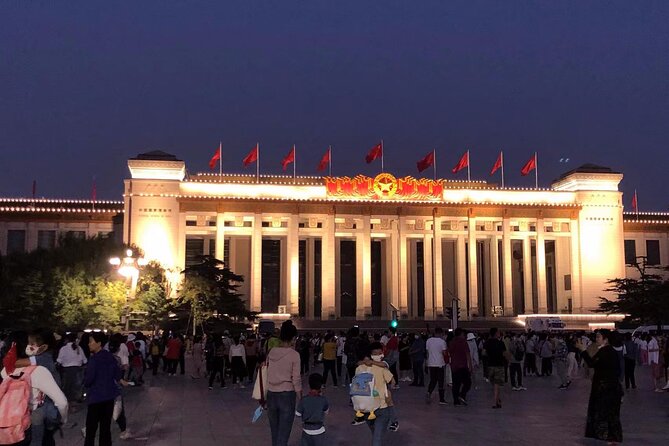 Beijing Half Day: National Museum of China In-depth Tour with Subway Transfer - Ancient China, from pottery to bronze