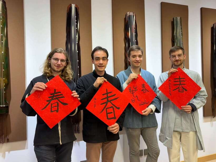 Beijing Hands-On Culture Tour: Tea, Instrument, Calligraphy - Getting there and planning the visit