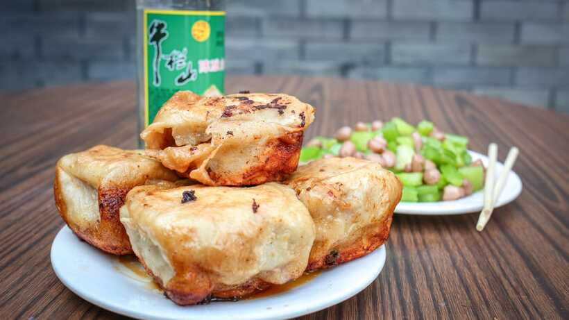 Beijing: Hidden Gems Guided Food Tour with Beer and Tastings - Fourth stop: spring pancakes and family tradition
