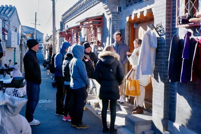 Beijing Historic City Guided Walking Tour + Calligraphy Creation - Liulichang and the calligraphy connection