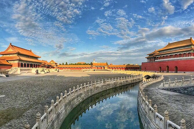 Beijing Historic City Guided Walking Tour + Calligraphy Creation - The tip-based price and its real value