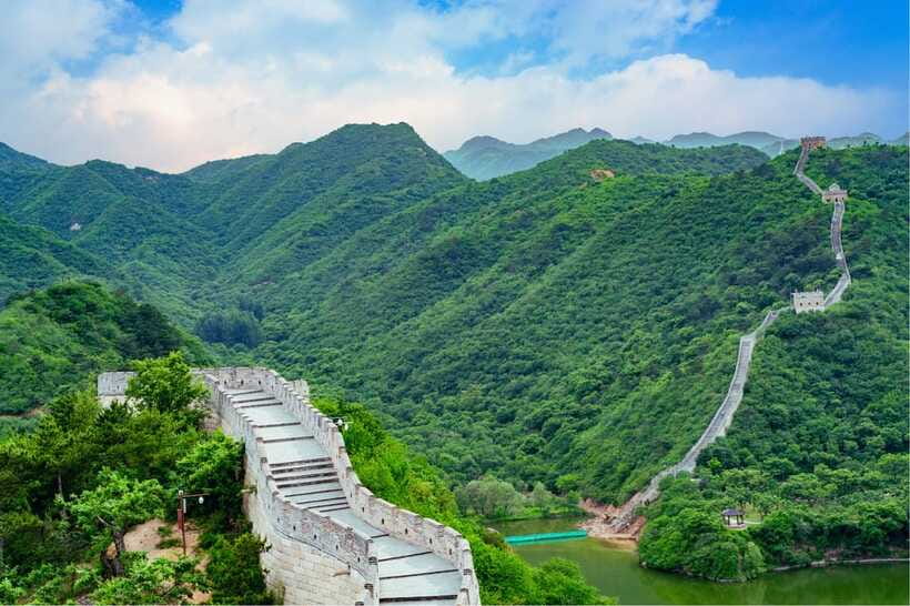 Beijing: Huanghuacheng Lakeside Great Wall Bus/Private Tour - Why Huanghuacheng feels different from Beijing’s famous wall sections
