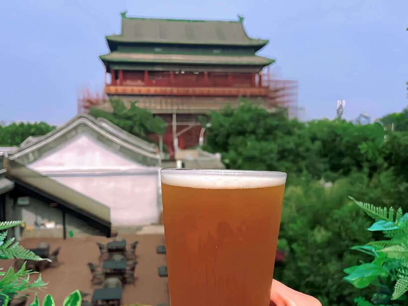 Beijing Hutong Dinner and Beer Walking Private Tour - A second dinner stop and the Mao connection