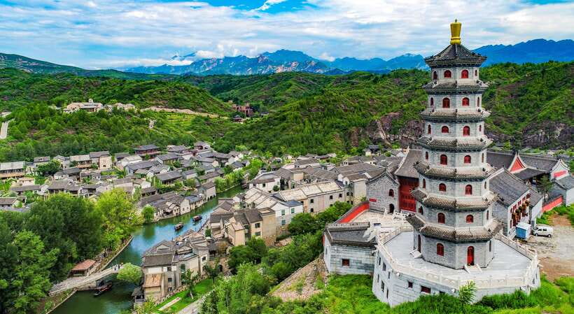 Beijing: Jinshanling Great Wall Private Tour with Options - What the $175 price gets you