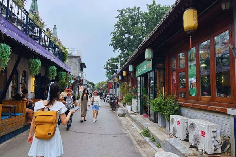 Beijing: Lama Temple Entry Ticket and Optional Guided Tour - What the price is really buying
