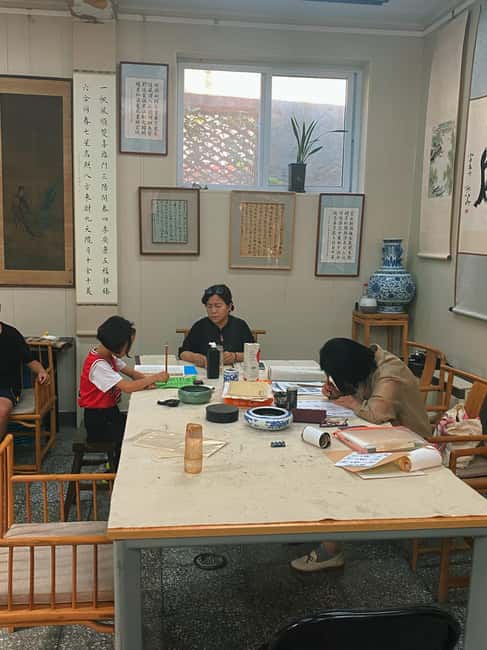 Beijing liulichang : Learn Calligraphy orCarving from Master - Key points to know before you book