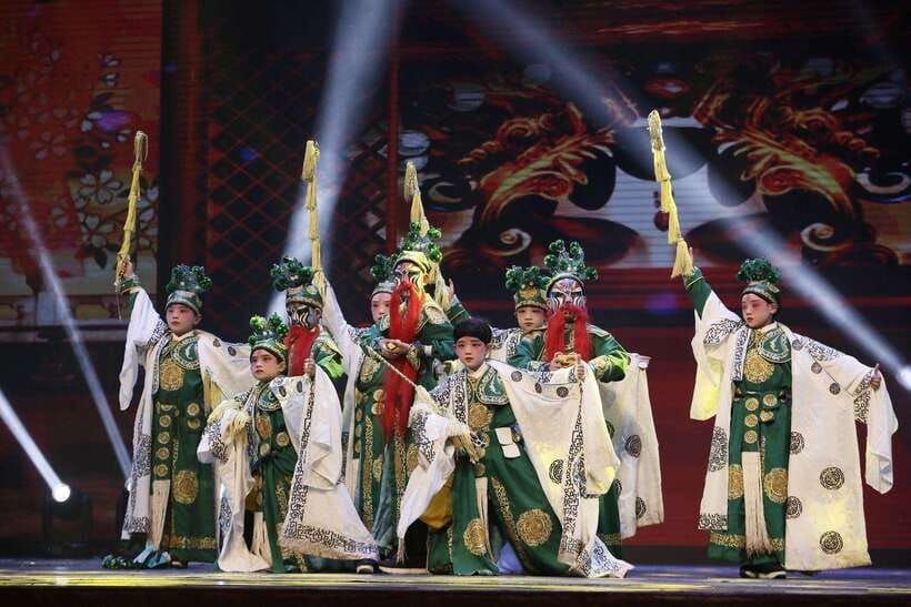 Beijing: Must-See Peking Opera at Liyuan Theatre Ticket - Who will enjoy this evening most?