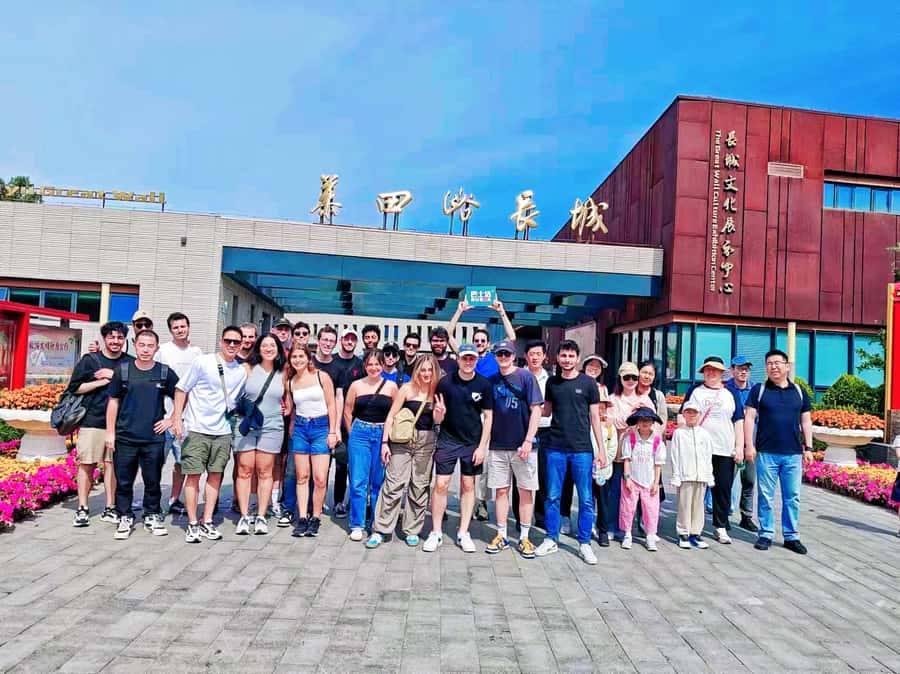 Beijing:Mutianyu Great Wall Bus Tour 7/8/9/10/13/13:30/15:30 - Five hours to walk, climb, and choose your own route