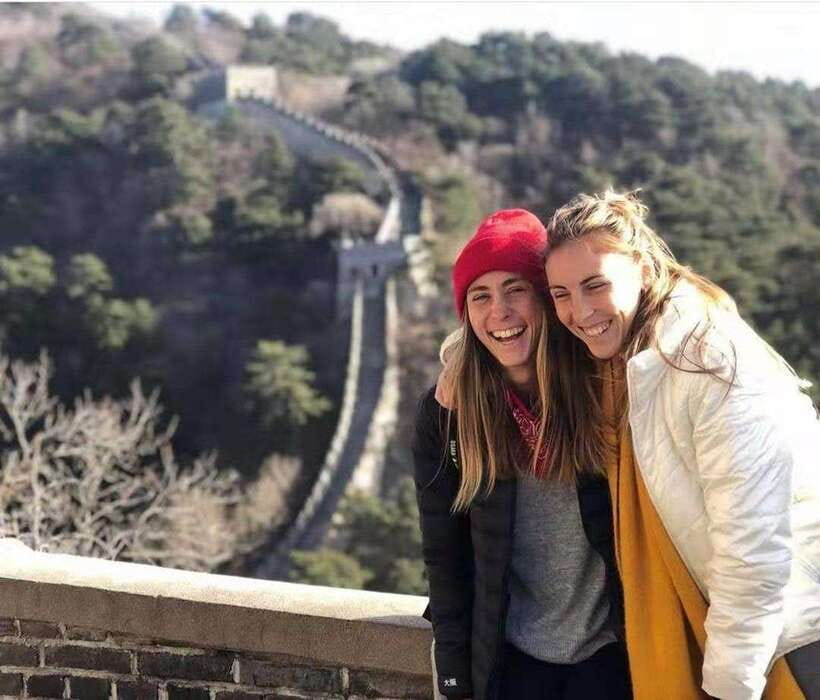 Beijing: Mutianyu Great Wall Private Tour w Language Option - What the private guide adds