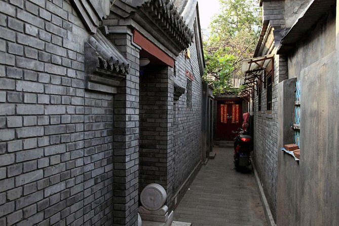 Beijing Old Hutongs Tour by Rickshaw - Guide quality can change the whole morning