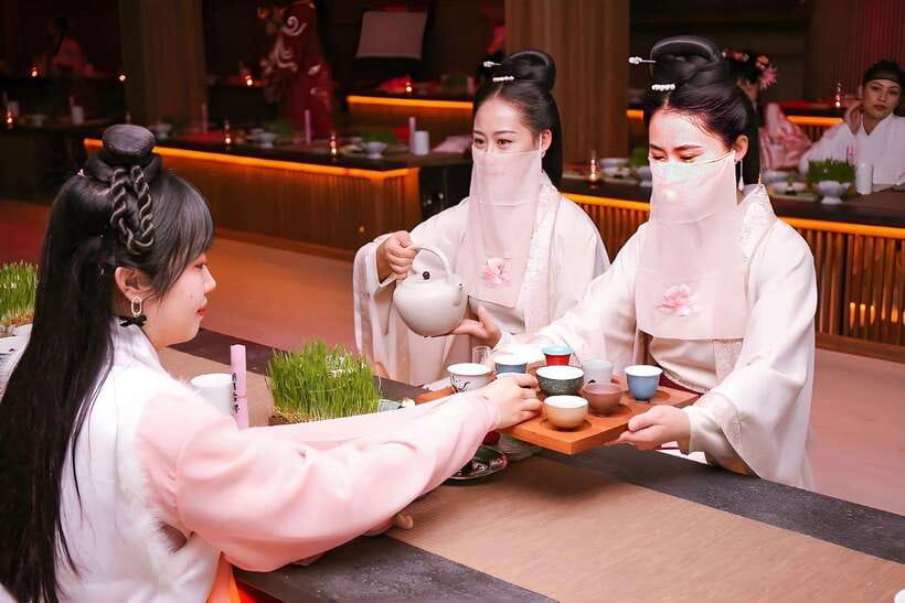 Beijing Royal Dinning Experience with cultural performance - Should you book the Beijing Royal Dining Experience?