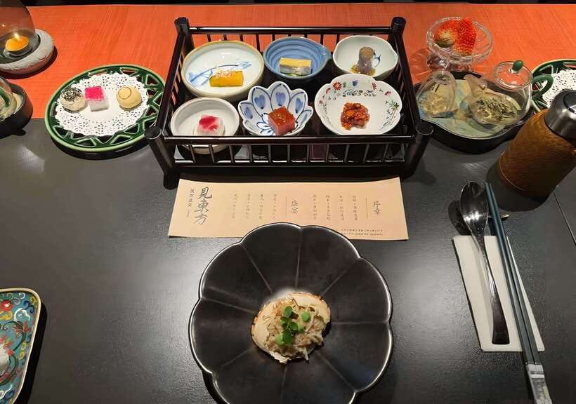 Beijing Royal Dinning Experience with cultural performance - Who will enjoy the Mandarin format
