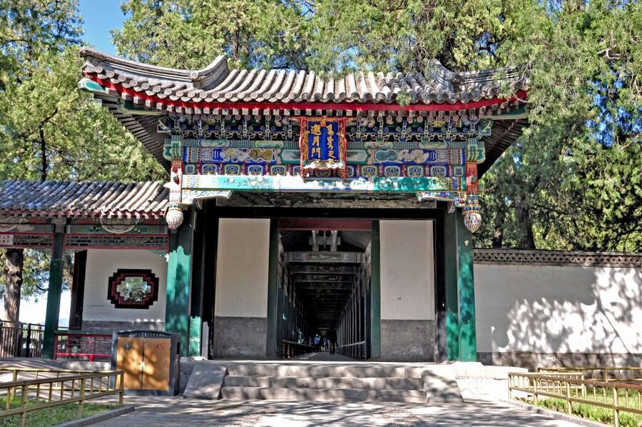 Beijing: Summer Palace, Sacred Road&Ming Tombs Private Tour - Summer Palace Views Around Kunming Lake