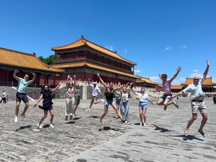 Beijing: T-Square & Forbidden City Group or Private Tour - Choosing between group and private tours