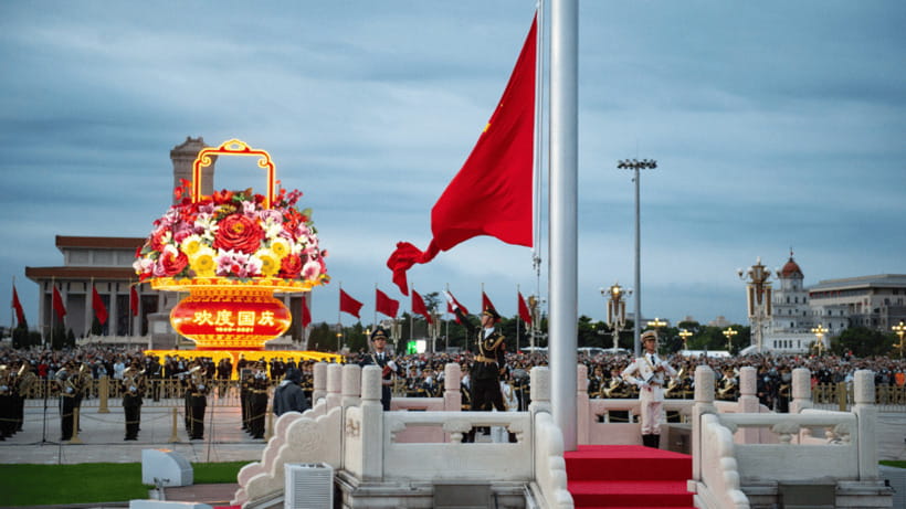 Beijing: Tiananmen Square and Forbidden City Entry Tickets - Private tours and the value of lunch