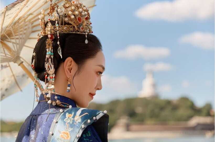 Beijing: Traditional Chinese Costume Makeover & Photo Shoot - From studio makeover to outdoor portraits