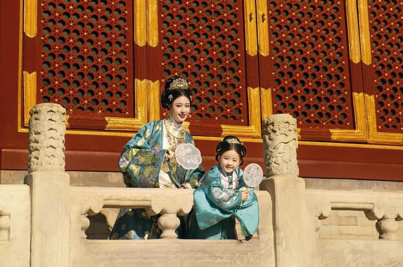 Beijing Traditional Hanfu Experience & Photoshoot for Groups - Who will enjoy this most